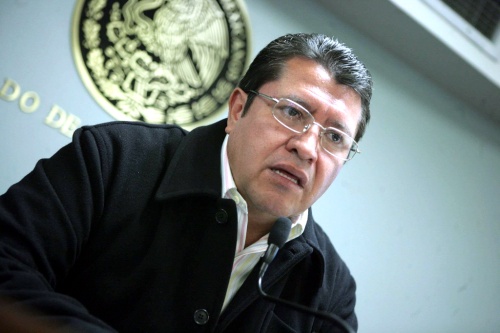 El legislador acudió a la entidad para invitar al gobernador Andrés Granier Melo, a sumarse a una demanda penal en contra de la CFE por los daños ocasionados por el desfogue de las presas del Alto Grijalva.
