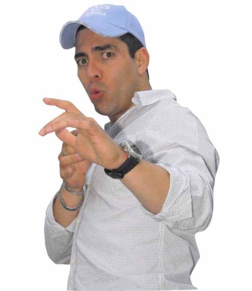 Se defiende. El actor dijo que nada de lo que se le acusa es cierto, deslindándose de cualquier organización criminal.