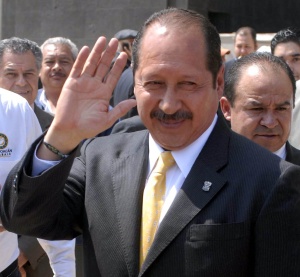 El gobernador de Michoacán pide acatar la resolución de las autoridades judiciales contra la orden de aprehensión pendiente contra el diputado federal. (Archivo)