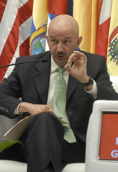 De vuelta en la política. Carlos Salinas de Gortari, ex presidente de México.  NOTIMEX