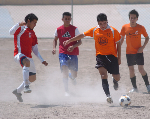 La Unidad Torreón de la Universidad Autónoma de Coahuila prepara su Torneo Interfacultades 2011.