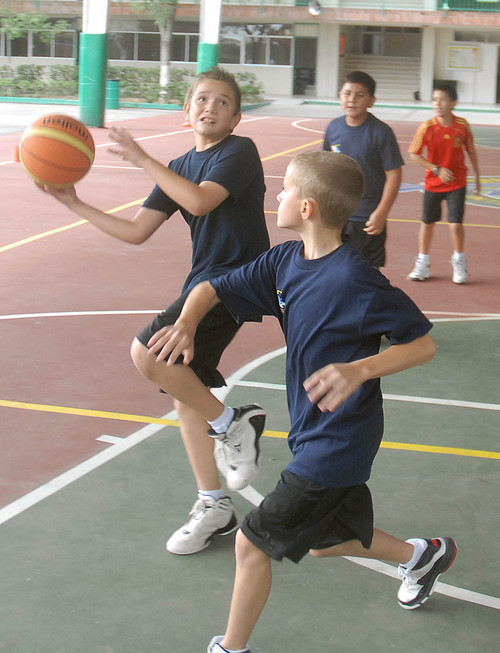 Hoy viernes dará inicio el evento deportivo '25 Años de ser familia en La Laguna', organizado con motivo del XXV Aniversario de la fundación de los institutos Cumbres y Alpes de Torreón, en el que participarán 1,600 deportistas. 