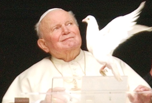 Esta semana la Sede Apostólica inauguró los perfiles de Karol Wojtyla en YouTube y Facebook.
