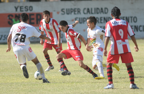 Toros Laguna se enfrentará hoy al equipo Monarcas Zacapu en el Estadio Municipal de Zacapu, Michoacán, en el juego de vuelta de 16avos de final. Toros va a Morelia con la desventaja