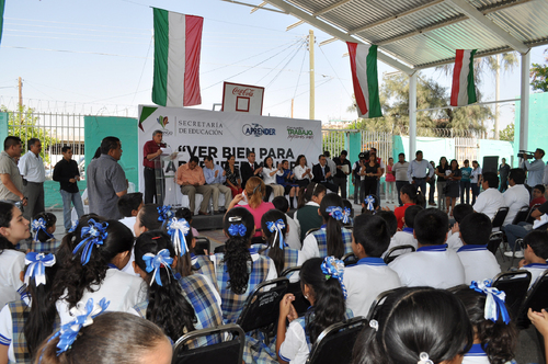 Donarán. Arranca en Gómez Palacio el programa 'Ver Bien para aprender mejor' en el cual darán lentes a niños.