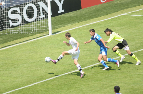 A Nueva Zelanda le hubiera gustado regresar a Torreón para jugar su partido de octavos de final, pero por haber quedado en tercer lugar del Grupo 'D' jugará contra Japón, líder del Grupo 'B', en Monterrey pasado mañana. A Nueva Zelanda le hubiera gustado quedarse en Torreón