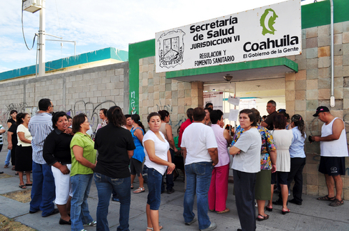 Tardanza. La apertura tardía de las casillas fue una de las quejas más recurrentes  de los votantes en todos los distritos de Torreón.