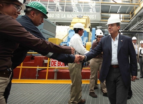 Mina. El presidente en la inauguración de la Minera Saucito.