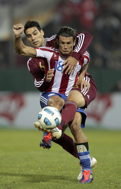 Los venezolanos se repusieron de una desventaja de dos goles en los últimos cinco minutos del encuentro. (AP)