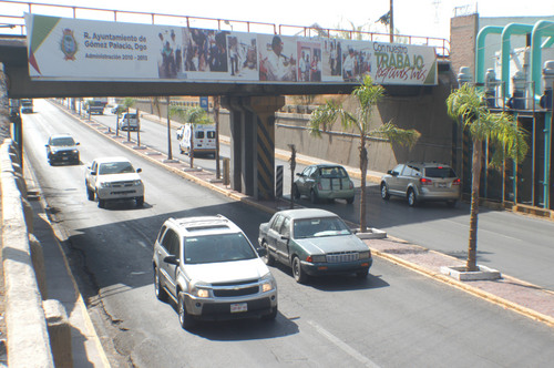 Obra. Actualmente el bulevar tiene 4 carriles.