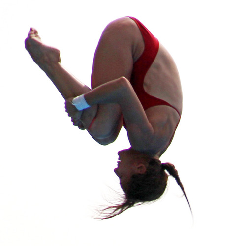 Paola Espinosa consiguió para México un sitio a los Juegos Olímpicos Londres 2012, pero ahora va en busca de revalidar el título conseguido en Roma 2009. Paola asegura lugar en JJOO 2012