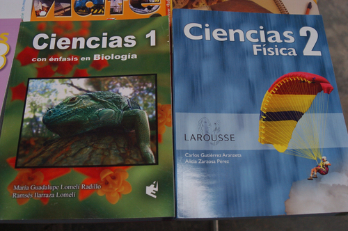 Fallas. La OCDE realiza varias recomendaciones a los libros de primaria ya que generan confusiones.