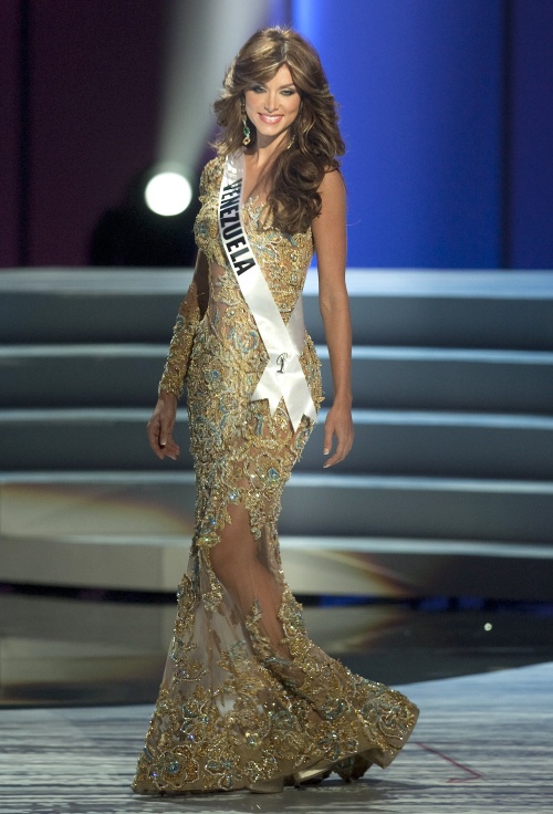 Ni un lugar. La representante de Venezuela no logró llegar a la ronda final del concurso de belleza.
