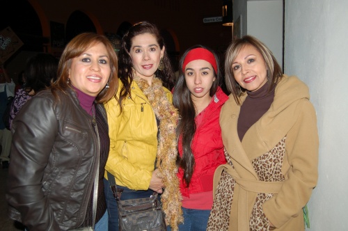 Katy Mireles, Nidia Becerril, Itzel Samaniego y Luly Chávez.