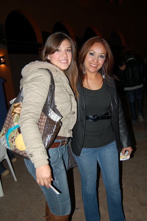 Mimi Morales y Alejandra Jasso.