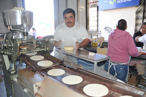 Tortilla. En el municipio de Lerdo los industriales de la masa y la tortilla mantendrán por el momento el precio de 10 pesos por kilo.