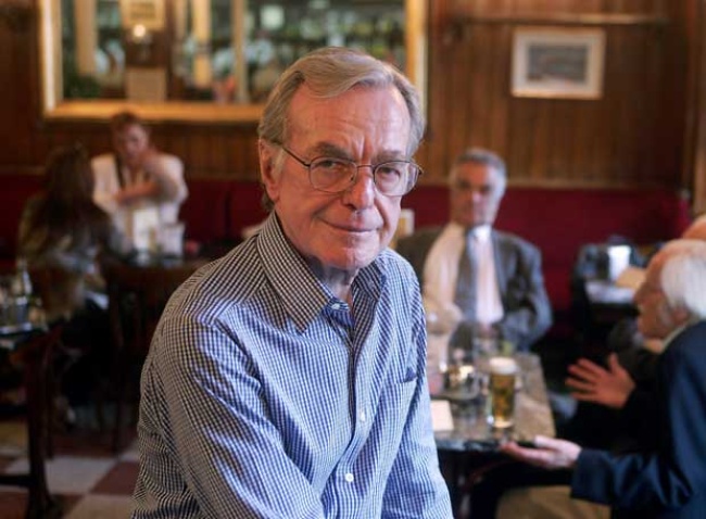 La cadena de comunicación especializada en deportes ESPN anunció ayer miércoles la integración del periodista Jacobo Zabludovsky al equipo que realizará la cobertura de los Juegos Olímpicos de Londres 2012. 