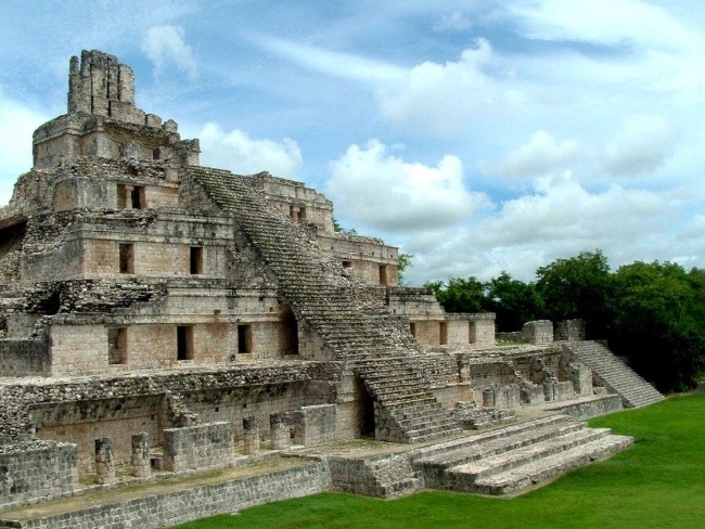 El historiador y astrónomo Marte Trejo asegura que ninguna estela o documento maya plantea el fin del mundo para el próximo 21 de diciembre.