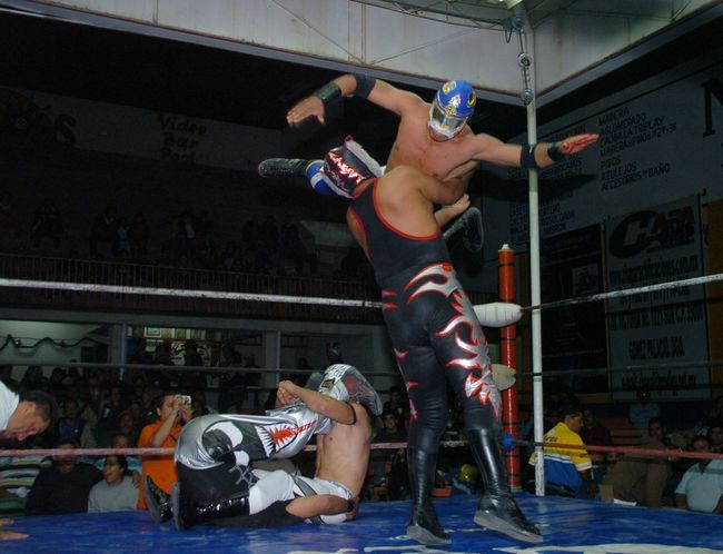 Las acciones espectaculares se harán presentes durante la jornada del jueves  próximo en el ring de la Arena Olímpico Laguna de Gómez Palacio, Dgo. Definido el cartel de lucha para la Olímpico Laguna