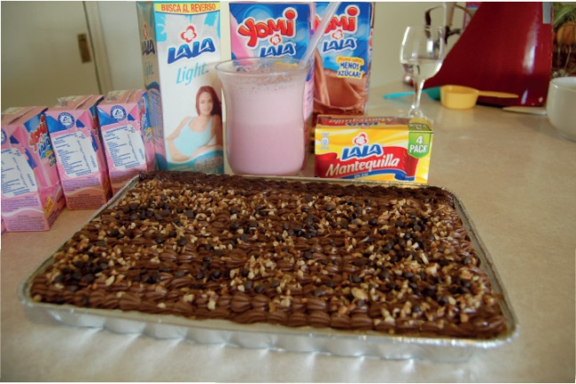 Postre helado de chocolate y Malteada de fresa