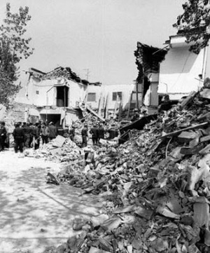 Imagen del restaurante El Descanso después del atentado del 12 de abril. ARCHIVO