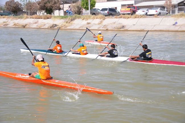 El equipo de canotaje de la categoría Juvenil Mayor que representará a Durango en la Olimpiada Nacional Infantil y Juvenil 2012 intensifica su preparación. Canotaje intensifica sus entrenamientos