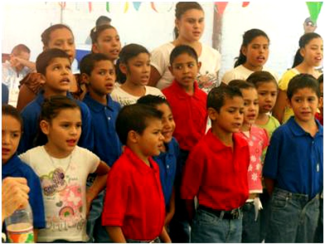 Niños y niñas que asisten en la Casa Paterna Divina Providencia reciben una mejor calidad de vida tanto en su aspecto moral, espiritual, intelectual y físico.