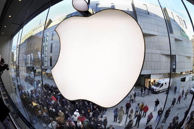 El gigante tecnológico se ha visto beneficiado por los rumores sobre el iPhone 5, pues incluso sus acciones han aumentado. ARCHIVO