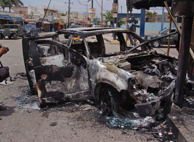 Violencia. Elementos del Ejército y un grupo armado se enfrentaron en Guasave dejando un saldo de 12 muertos, 10 presuntos delincuentes y dos militares.
