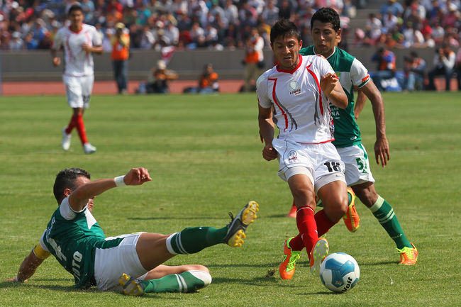 Lobos BUAP y León 3-3 en final de ida