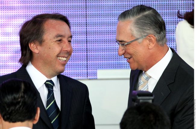 Estrategia. Emilio Azcárraga Jean y Ricardo Salinas Pliego. Televisa y Grupo Salinas buscan la aprobación de su alianza en Iusacell. (AGENCIA REFORMA)