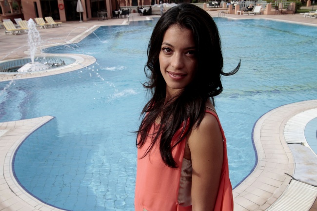 
Stephanie Sigman expresó su deseo por hacer teatro, de modo que lee guiones, participa en audiciones y escucha diversas propuestas.