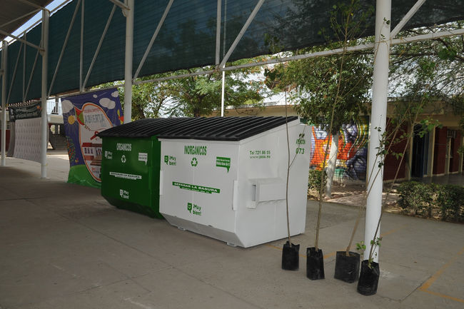 Residuos. Ahora en la Secundaria Técnica Número 42, los alumnos podrán separar la basura.