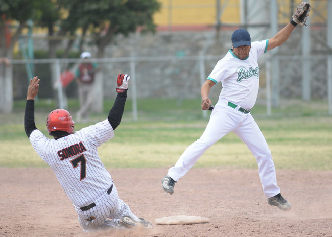 CELSA Impresos se impuso a Deportivo Gonza y Nájera por 8-7. Celsa Impresos gana en octava fecha