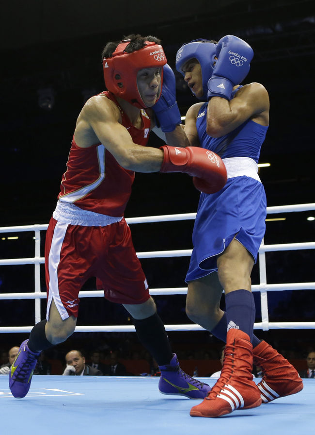 Robeisy avanzó a la semifinal. 