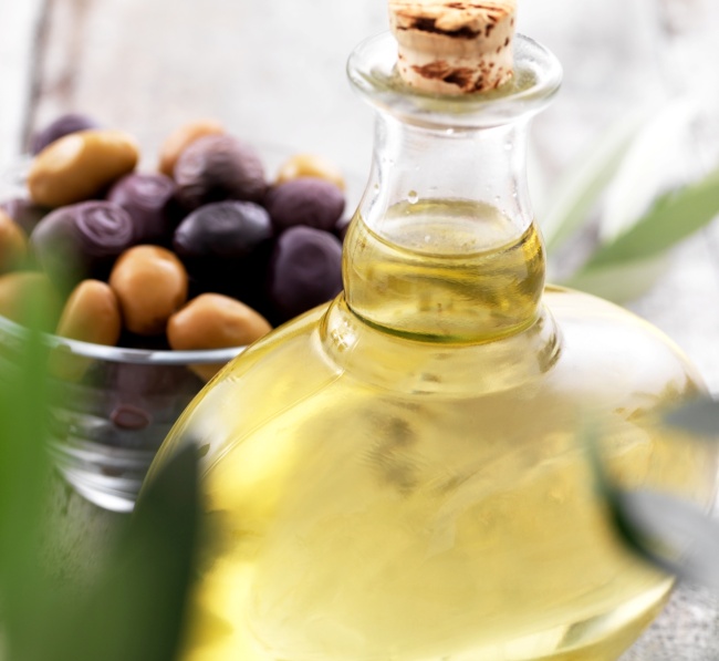 Cuide sus huesos con aceite de oliva