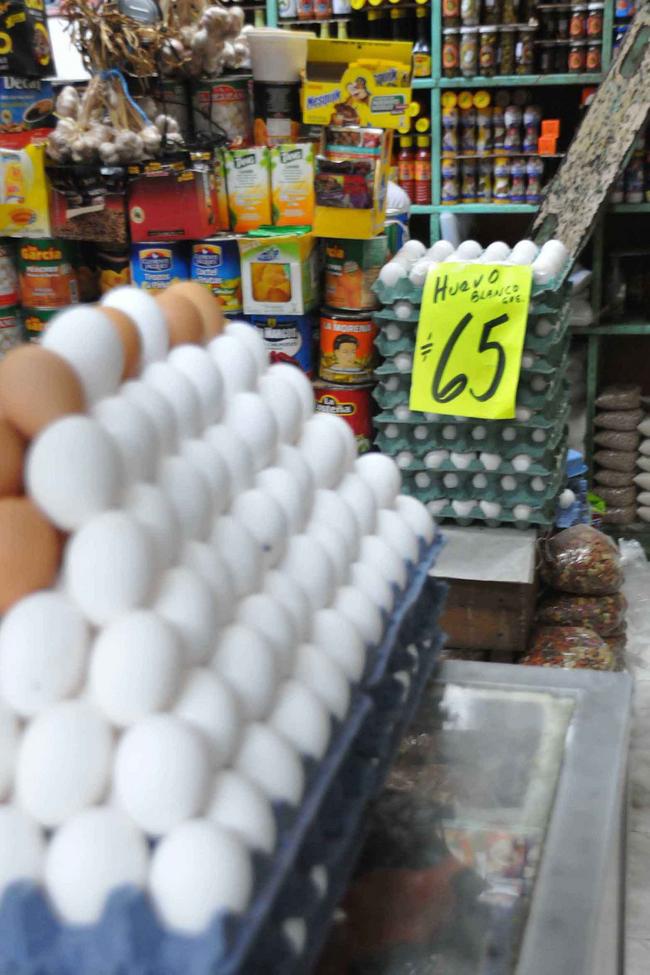 Mayorga Castañeda abundó que “en septiembre hay un alza en el precio del huevo por el regreso a clases, por lo que se regresará a los niveles normales de precio del huevo”.