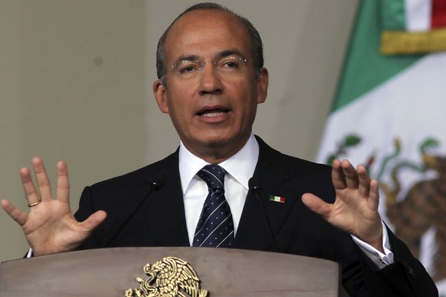 Mensaje. Ayer lunes el presidente Felipe Calderón emitió el mensaje con motivo de su sexto informe de Gobierno, ante gobernadores, empresarios y legisladores, en Palacio Nacional.