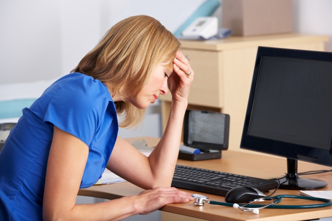 El estrés en mujeres a causa del trabajo se vincula al desarrollo de diabetes, concluye un estudio reciente. INGIMAGE