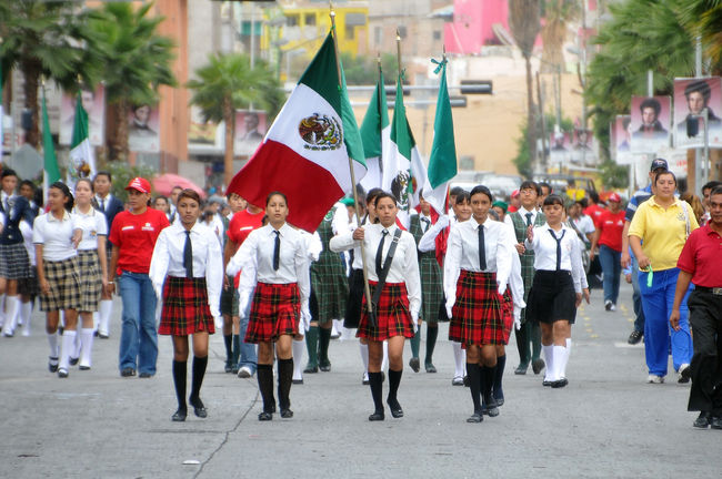 Presencia. La Subsecretaría de Servicios Educativos en la Comarca Lagunera de Coahuila, anunció una mayor participación en el desfile de la Independencia de México.