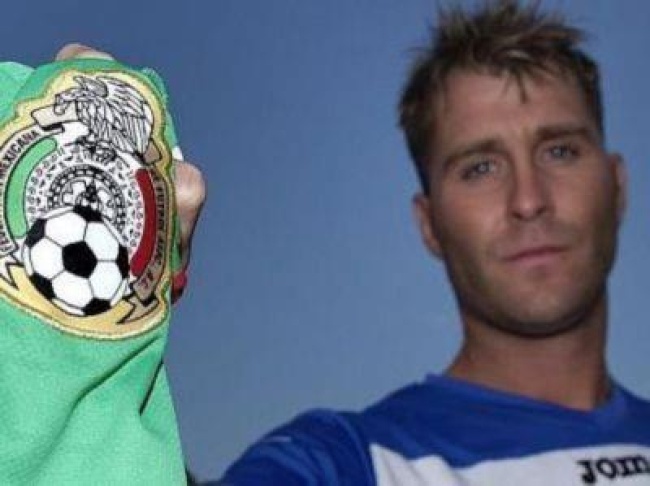 Zurdo juega en el Sabadell y sueña con vestir la camiseta de la selección mexicana. (Archivo)