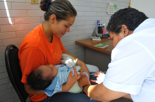 Acciones. La vacunación para prevenir diversas enfermedades continuará en la Jurisdicción Sanitaria VI.