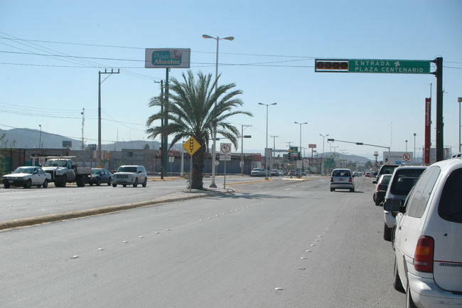 Paso libre. Ya se puede circular sobre la avenida Juárez a la altura de la central camionera de Torreón.