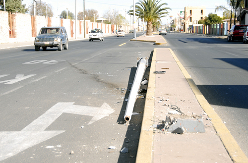 Destrucción. En temporada vacacional, días festivos o de asueto, aumentan los accidentes con daños al patrimonio municipal.