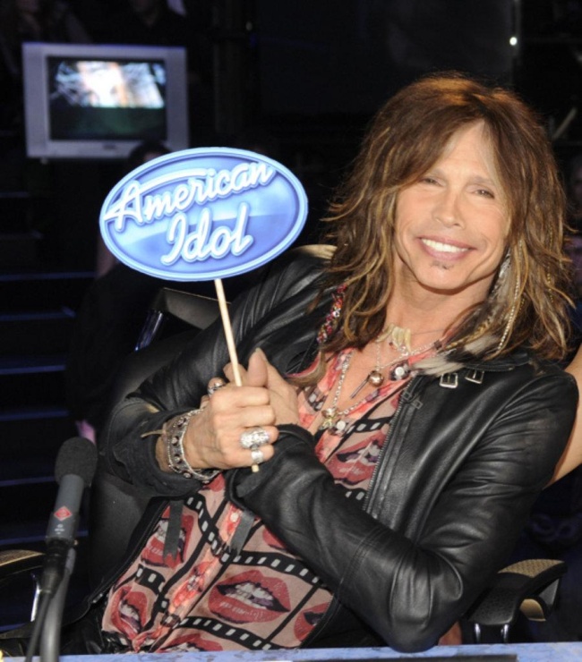 Por el rating. El líder de Aerosmith y ex juez de ‘American Idol’ asegura que todo se trata de un truco para aumentar su audiencia