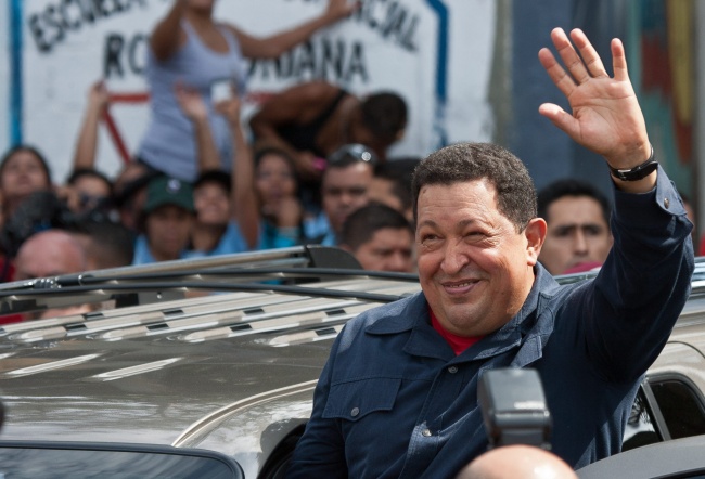 El presidente venezolano aspira a su tercera reelección tras casi 14 años en el poder y después de que el año pasado se le diagnosticara un cáncer, por el que fue sometido a varias intervenciones quirúrgicas y a intensos tratamientos en Cuba. (EFE)