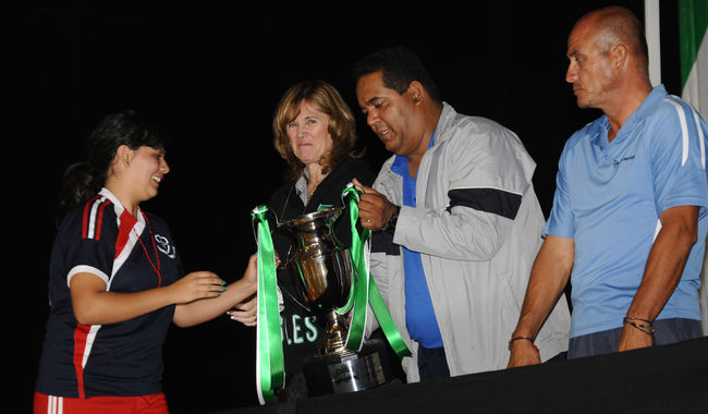 La licenciada María del Rosario Villarreal Maiz, directora del Colegio Inglés de Torreón, presidió la ceremonia de premiación de la Copa Libertad 2012. Realizan clausura de la Copa Libertad