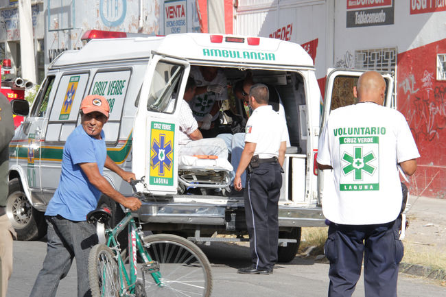 Accidentes. En los accidentes viales es común que la gente quede atrapada.