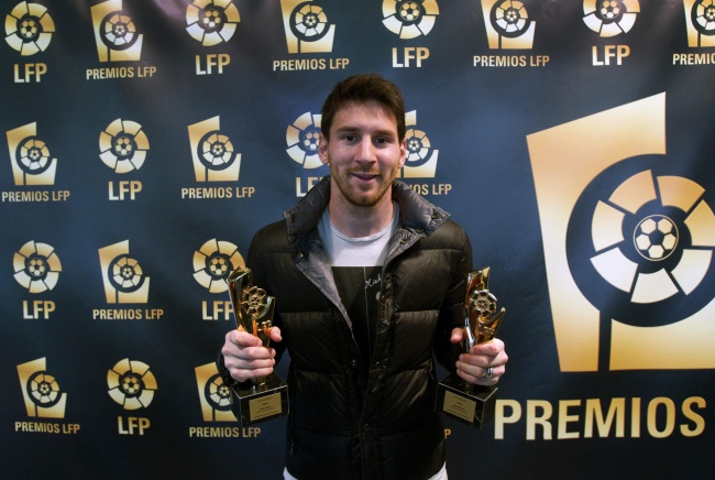 Se lleva dos premios de la LFP, como Mejor Jugador y Mejor Delantero. (EFE)