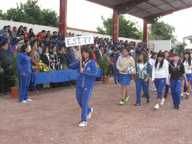 Arrancó ayer el Torneo Intersecundarias Técnicas de Futbol, mismo en el que participan 11 instituciones de este nivel educativo. Inicia el Intersecundarias Técnicas de Futbol Soccer